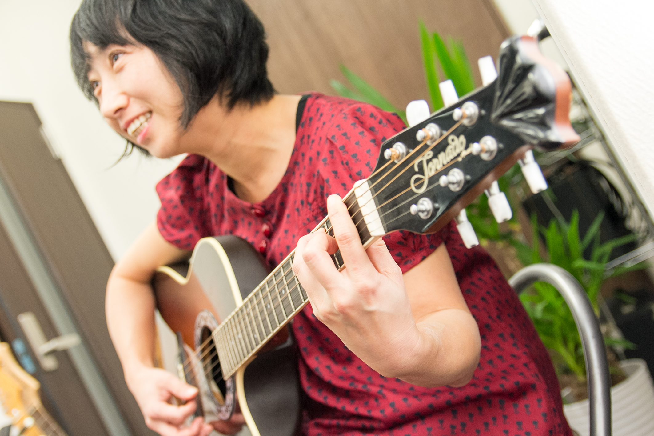 +Musicアコースティックギターレッスン